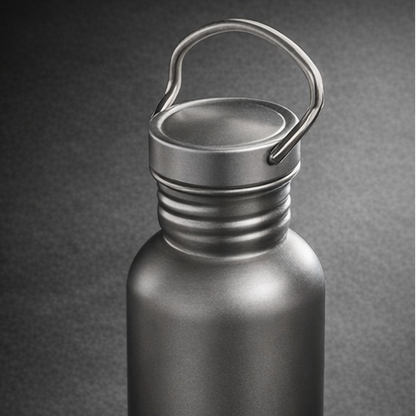 בקבוק שתייה מטיטניום טהור